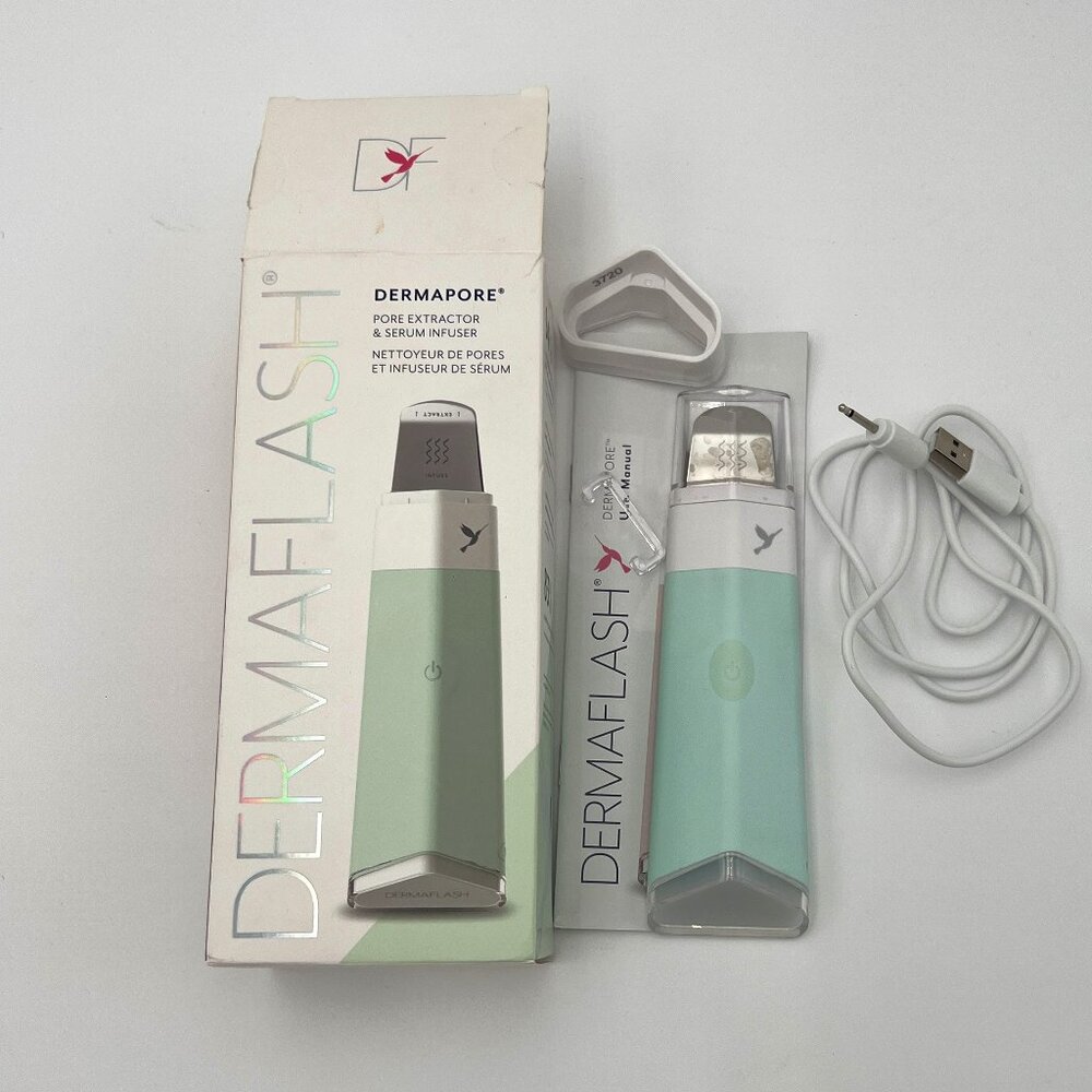 Dermaflash Dermapore Extractor & Serum Infuser Mint Color- Retails $109